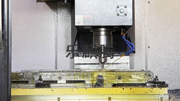 精密導(dǎo)軌零件加工