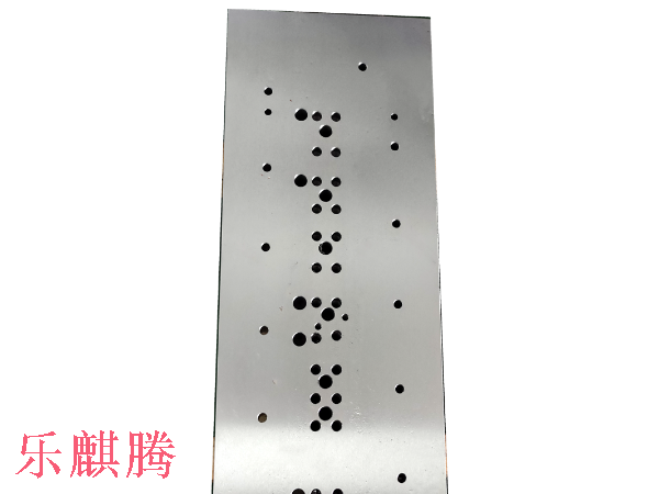 精密模具加工哪家好？請認準樂麒騰精密制造，多年CNC定制加工